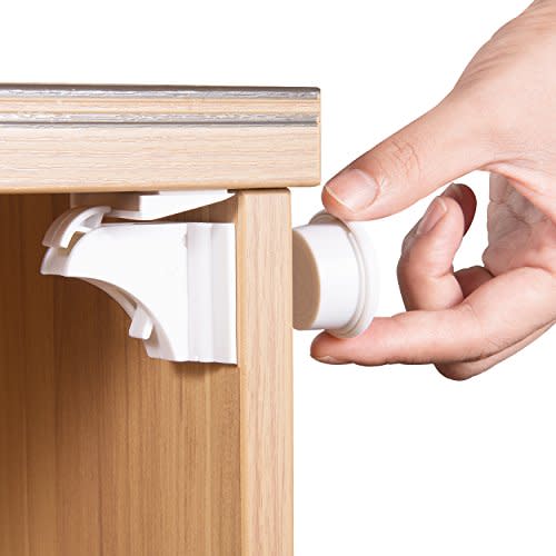Adoric Life Magnetic Cabinet Locks Drawer Locks for Child Safety (6 Locks + 2 Keys) - Baby Proofing Cabinet Locks with 3M Adhesive Tape Easy To Install