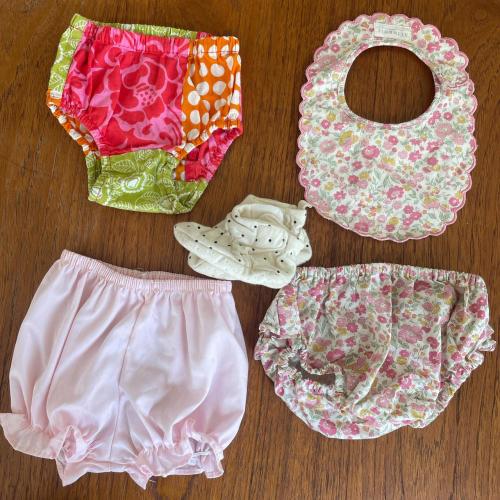 Baby girl pink and green bloomers, polka dot...