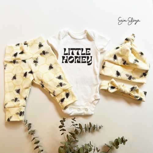 Honey Bee Baby Outfit: Gender Neutral Shower Gift