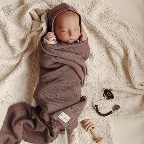 Amazon.com: Bleu La La Organic Pointelle Receiving Swaddle Blanket for Boys & Girls - 100% Luxury Organic Soft Cotton Knit Warm Cozy Cuddle Stroller Blanket for Newborns Infants & Toddlers (Oatmeal) : Baby