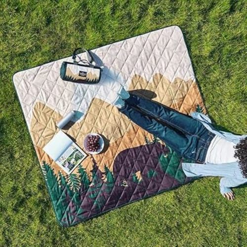 Weatherproof Vintage Outdoor Blanket - 60in x 72in, Portable & Foldable, Sandproof, Waterproof, Picnic & Camping Blanket with Carry Strap (Bear)