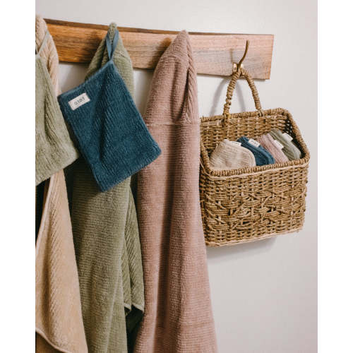 The Ribbed Hooded Towel + Bath Mitt  / Oatmeal