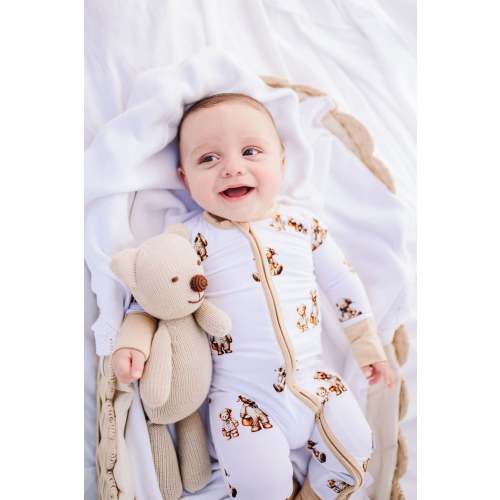 Sweet Dreams, Honey Zipper Romper 3-6 months