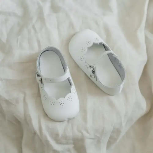 Soft Soled Scalloped Mary Jane, White – Puddleducks Grenada