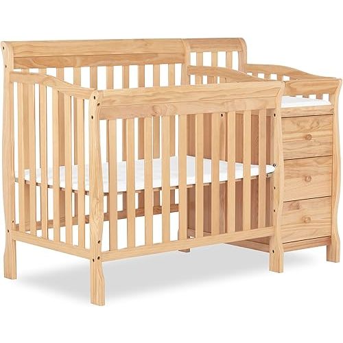 Dream On Me Jayden 4‑in‑1 Mini Convertible Baby Crib & Changer with Storage in Natural, Pinewood, GreenGuard Gold & BSA, 1” Mattress Pad, 3 Mattress Heights, Converts to Mini Day & Twin-Size Bed