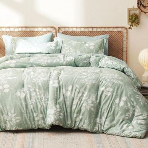 Bedsure Comforter Set 7Pcs Sage Green Floral Bedding Sets King Bed in a Bag with Botanical Flowers Comforter Sheets Pillowcases Shams