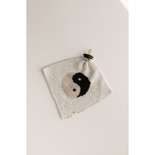 Lovey | Yin-Yang Black & White