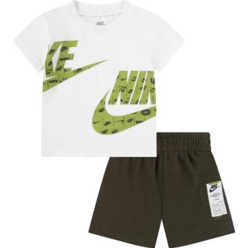 Sportswear Club Graphic T-Shirt & Sweat Shorts Set