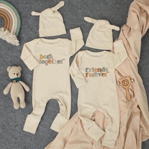 Twin Baby Outfit Set, Matching Newborn Bodysuit and Hats, Personalized Twin Coming Home Outfit, Twin Baby Shower Gift