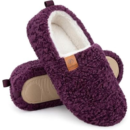 EverFoams Women’s Soft Curly Slippers Memory Foam Lightweight House Shoes