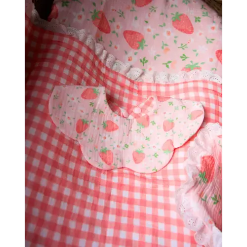 Reversible Organic Muslin Waterproof Bib - Strawberry Garden – AEGI BLOOM