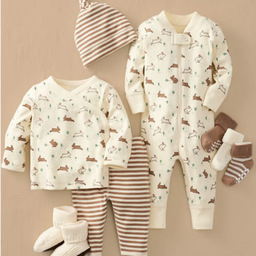 8-Piece Baby Gift Set ($154 value) | Hanna Andersson