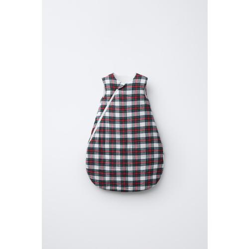 PLAID FLANNEL SLEEPING BAG