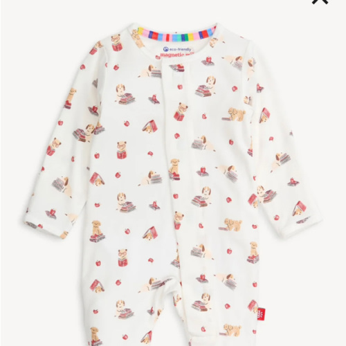 Magnetic Footie with Ruffle – Magnetic Me