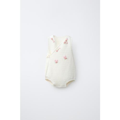 FLORAL EMBROIDERED KNIT ROMPER - Ecru | ZARA United States