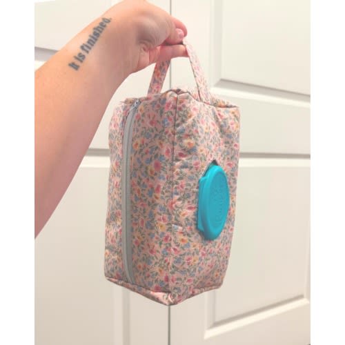 Handmade Quilted Diaper and Wipes Pouch: Custom Fabric Organizer