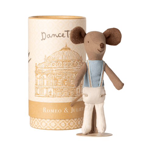 Ballet dancer mouse, Big brother
