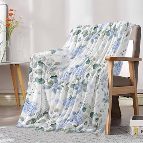 Hydrangea Flower Fleece Throw Blanket, Farm Floral Blue Soft Cozy Flannel Blanket for Couch Bed Sofa Camping, Country Eucalyptus Leaf Floral All Season Use Lightweight Throw Blankets 30x40in