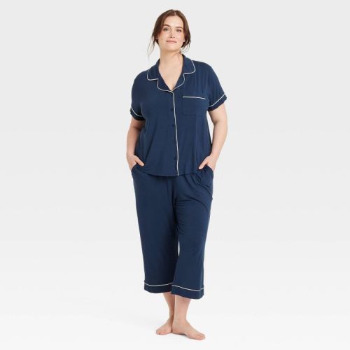 Women's Cloud Knit Short Sleeve Notch Collar Top and Cropped Pants Pajama Set - Auden™