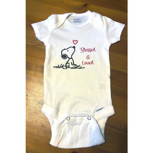 Snoopy baby onesie/Tshirt , Peanuts Onesie/Tshirt, Charlie Brown, Woodstock, baby clothes, Snoopy baby shower
