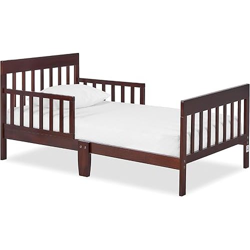 Dream On Me Finn Toddler Bed in Espresso, Greenguard Gold and JPMA Certified, Non-Toxic Finish, Made of Sustainable New Zealand Pinewood, Wooden Nursery Furniture