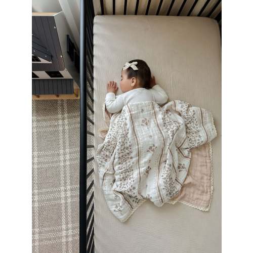 Lettie Floral QUILTED 6 Layer Gauze Blanket