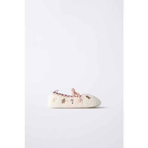 CHRISTMAS HOUSE SLIPPERS - Off White | ZARA United States