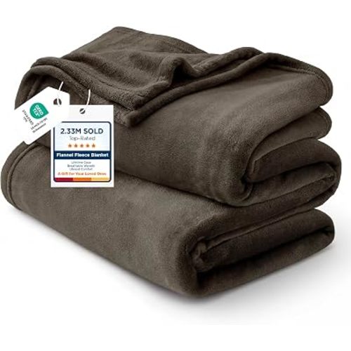 Bedsure GentleSoft Fleece Throw Blanket Brown - 300GSM Fall Blankets for Couch, Sofa, Bed, Soft Lightweight Plush Cozy Throws for Toddlers, 50x60 inches