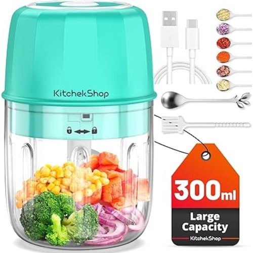 Rechargeable Portable and Cordless Mini Food Processor 300ML with Stainless Steel Blade, Electric Garlic Chopper Vegetable Chopper Blender for Nuts Chili Onion Minced Meat and Spices BPA-Free(Green)