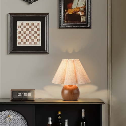 Vintage Wood Grain Table Lamp, Farmhouse Mini Bedside Lamp with Scalloped Shade for Small Spaces, Bedroom &,Home Decor