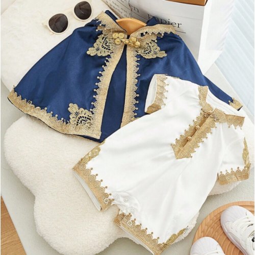 SHEIN Newborn Baby Boy Flower Patterned Long Sleeve Romper With Hooded Cape, 2pcs/Set