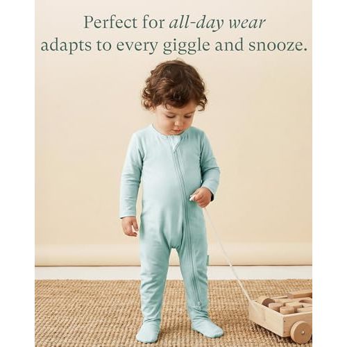 PurComfy Baby Zipper Footie Pajamas, Supersoft Bamboo Rayon Baby Footed Pjs Boy Girl 0-3-6-9-18-24 Month Coverall Sleepers