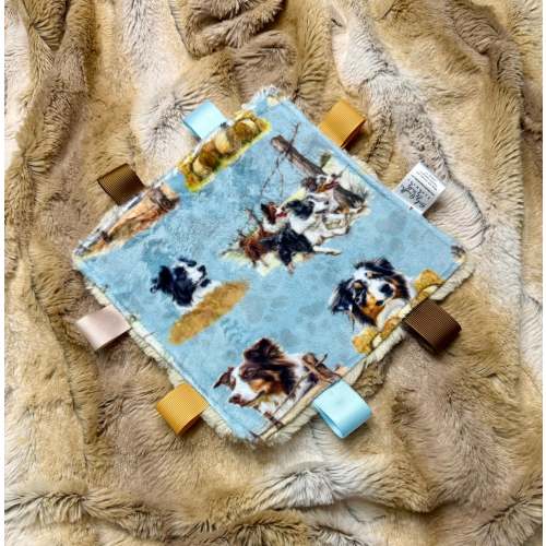 Aussie dog crinkle toy