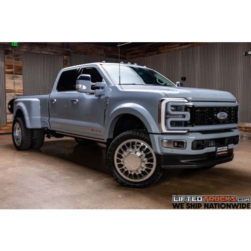 2026 Ford F-450 Super Duty King Ranch.