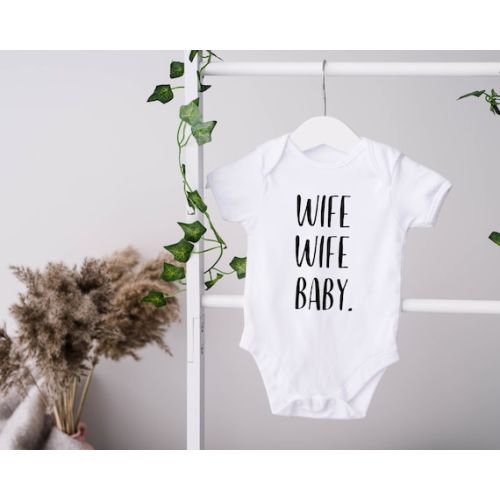 Lesbian Bodysuit, Lesbian Moms, Wife Wife Baby, Two Moms, Two Mommies, LGBT Baby Outfit, Pride, Baby Shower Gift, Same Sex, Baby Gift - Etsy