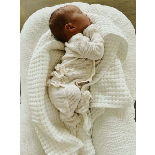 Organic Waffle 2-Way Zip Ruffle Footie, Snow