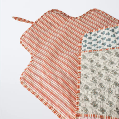 FLORAL MATERNITY CHANGING PAD