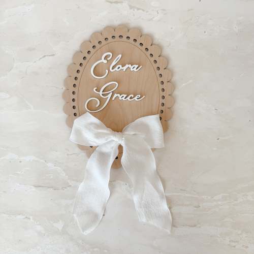 Oval Scallop Name Plaque - Bow (15cm)