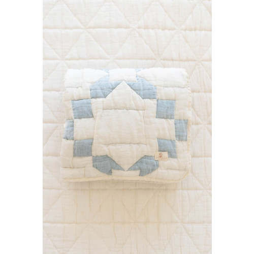 cottage quilt - powder