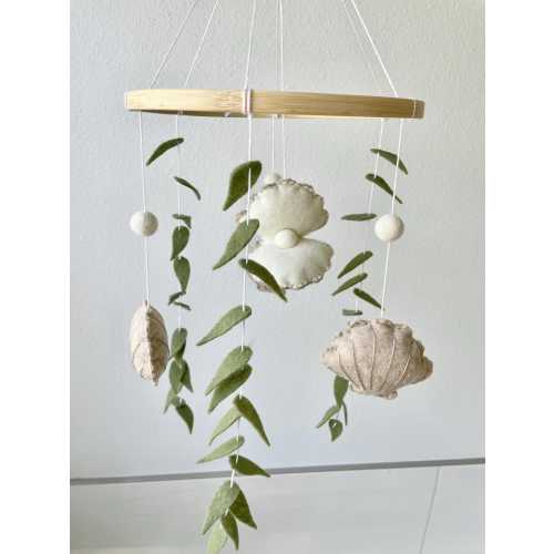 Felt Seashell and Pearl Baby Mobile | Customizable Beach Mobile | Ocean Nursery Decor