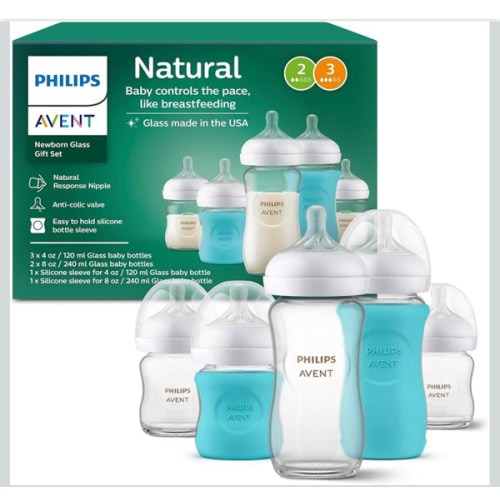 Philips Avent Natural Newborn Glass Gift Set, Baby Bottles with Natural Response Nipples, 3x 4oz (Slow Flow, Flow 2) and 2x 8oz (Medium Flow, Flow 3), 2x Silicone Sleeves, SCD858/01