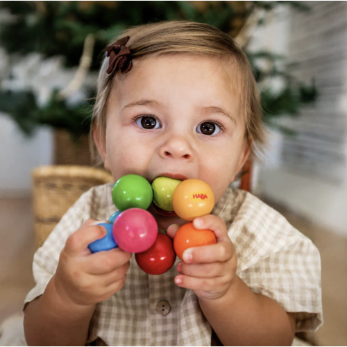 Magica Wooden Beads Clutching Toy