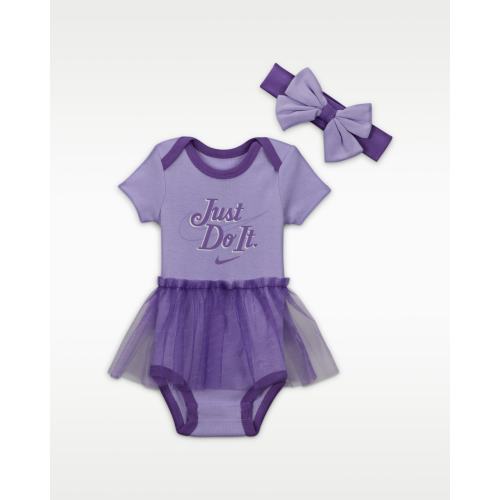 Nike Swooshfetti Baby 2-Piece Tutu Bodysuit Boxed Set. Nike.com