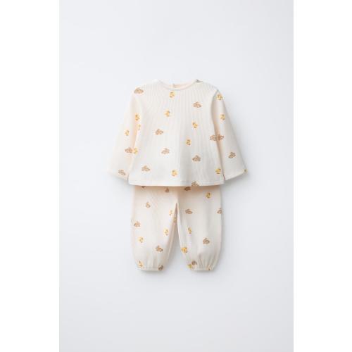 TEXTURED T-SHIRT AND BUNNY PANTS SET - Cream | ZARA United States