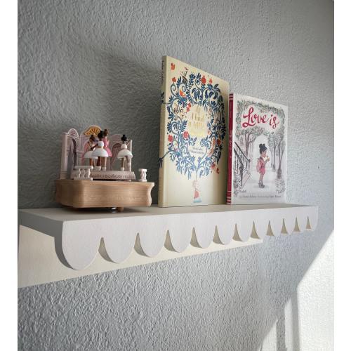 Scalloped Kids Room Shelf: Nursery Floating Book Shelf