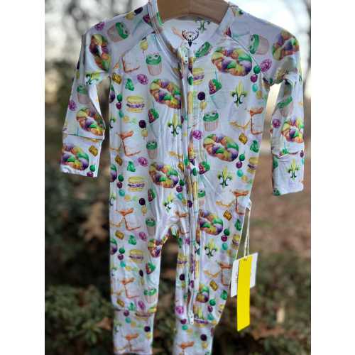 Mardi Gras / Bamboo Pj's / Bamboo pajamas / Mardi Gras Mambo / New Orleans / Louisiana