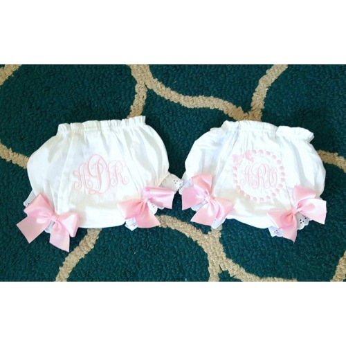 Bow Bloomers Monogrammed White Eyelet Bloomers Diaper Cover Classic Baby Girl Bloomers Personalized Gift Baby Shower Gift Newborn Gift