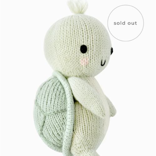 Baby sea turtle (kelp green) – cuddle+kind
