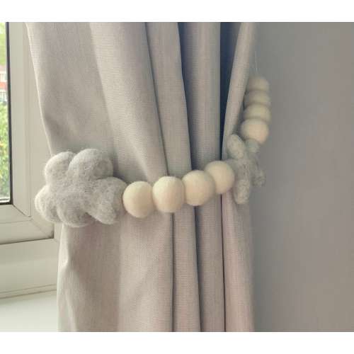 Cloud and star curtain tie backs in soft grey and ivory / neutral felt ball tie back / nursery or kids room decor