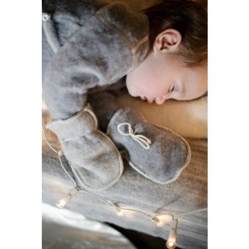 Organic Merino Wool Baby Mittens: Unisex Newborn Gift